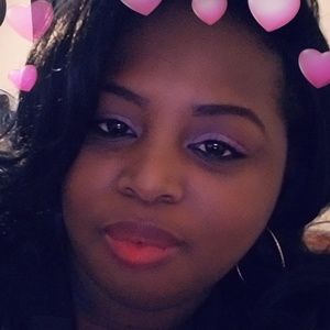 Meet your Posher, Monique